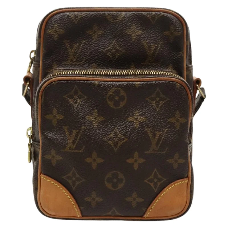 Handle bags with rustic leather for charm -Louis Vuitton Amazon  Canvas Shoulder Bag (Pre-Owned)