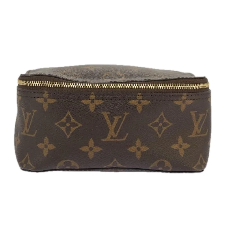 Handle bags with sleek zippers for closure -Louis Vuitton Cube De Rangement  Canvas Clutch Bag (Pre-Owned)