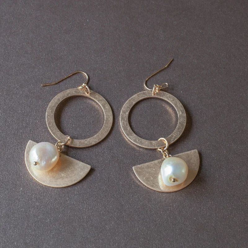 Drop Earrings for Mother's Day -Geometric Circle Earrings with a Pearl