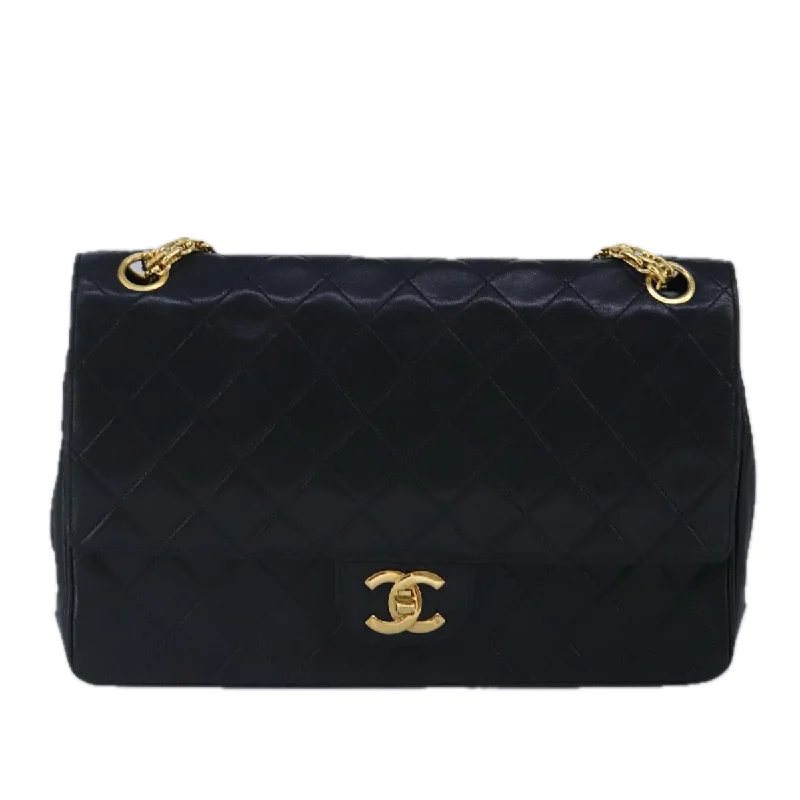 Handle bags with sleek silhouettes for fashion -Chanel Flap Bag  Leather Shoulder Bag (Pre-Owned)