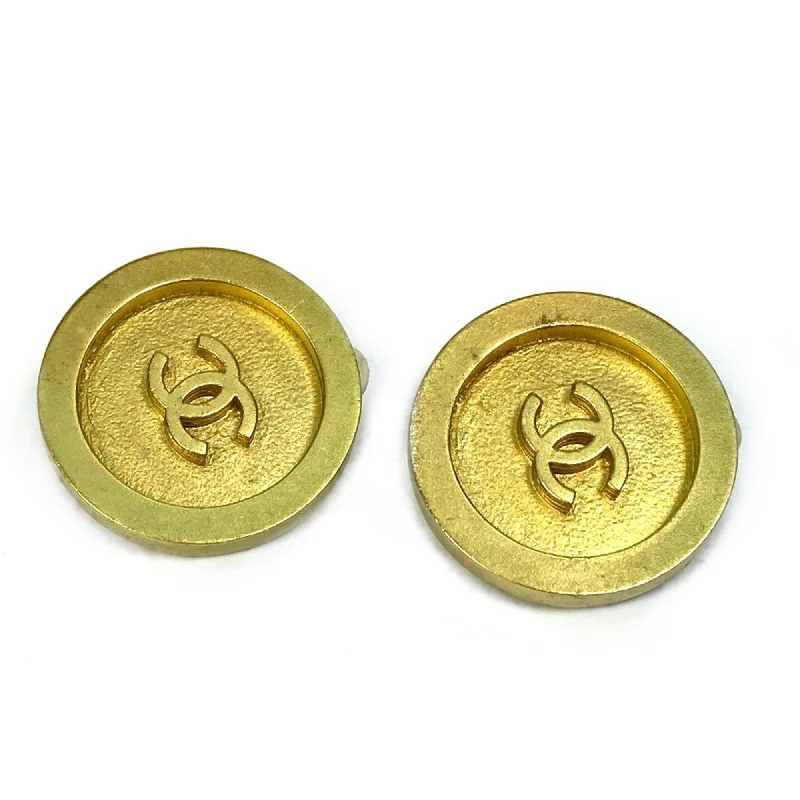 Drop Earrings for Graduation Day -Chanel   Plated Clip Earrings (Pre-Owned)