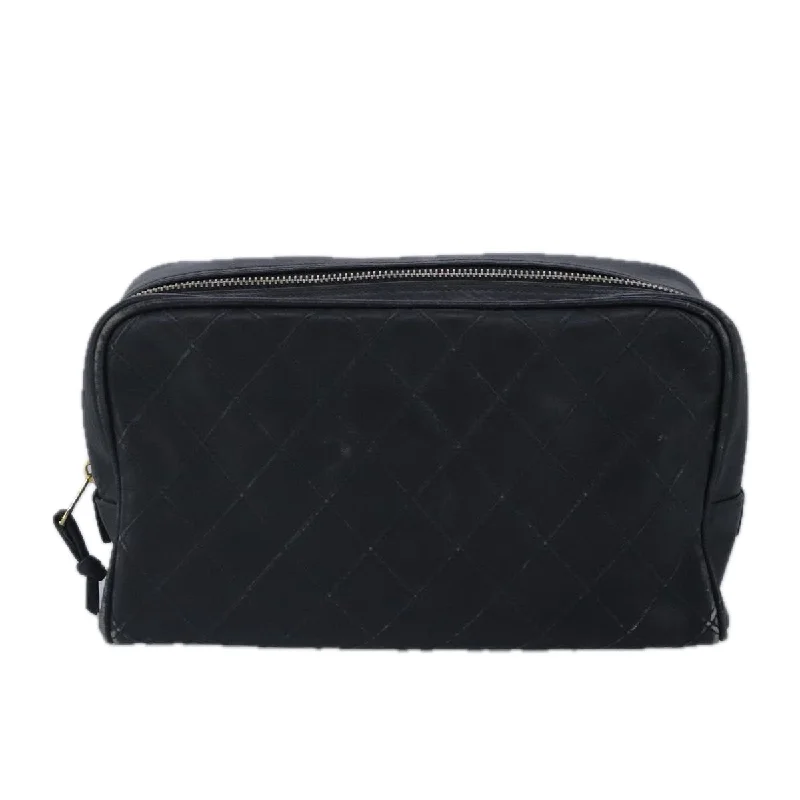 Handle bags with fun slogans for personality -Chanel Bicolore  Leather Clutch Bag (Pre-Owned)