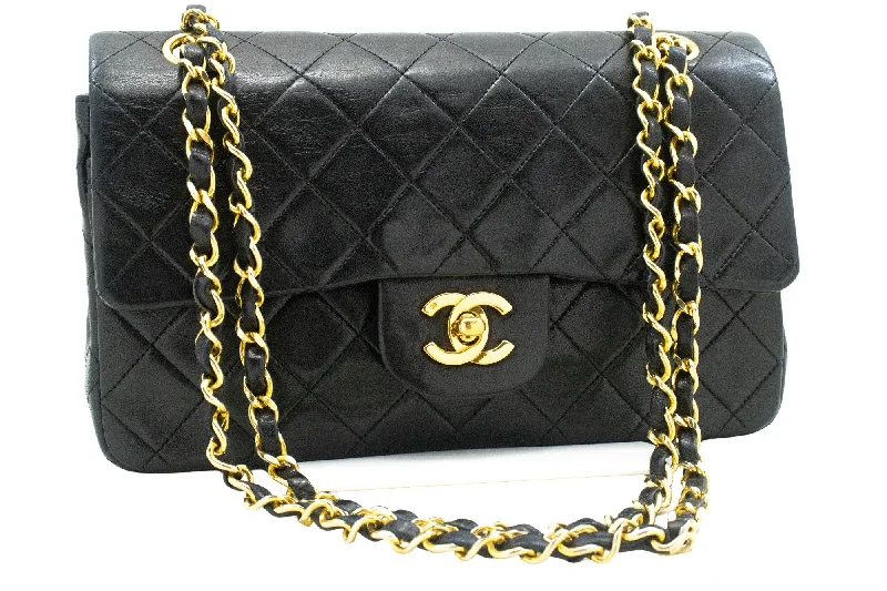 Handle bags with hidden pockets for security -Chanel  Leather Shoulder Bag (Pre-Owned)