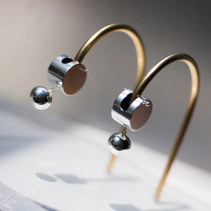 Small hoop earrings for a delicate and understated everyday wear-Circle Ball earrings