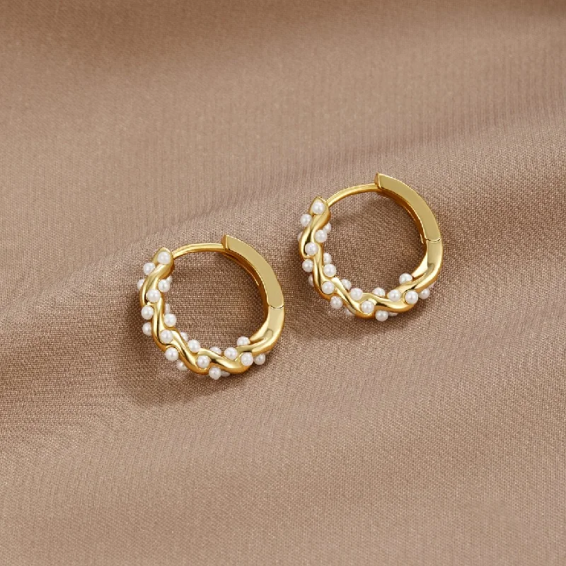 Best hoop earrings with geometric cuts for a sharp, modern appeal-Valencia Pearl Hoop Earrings