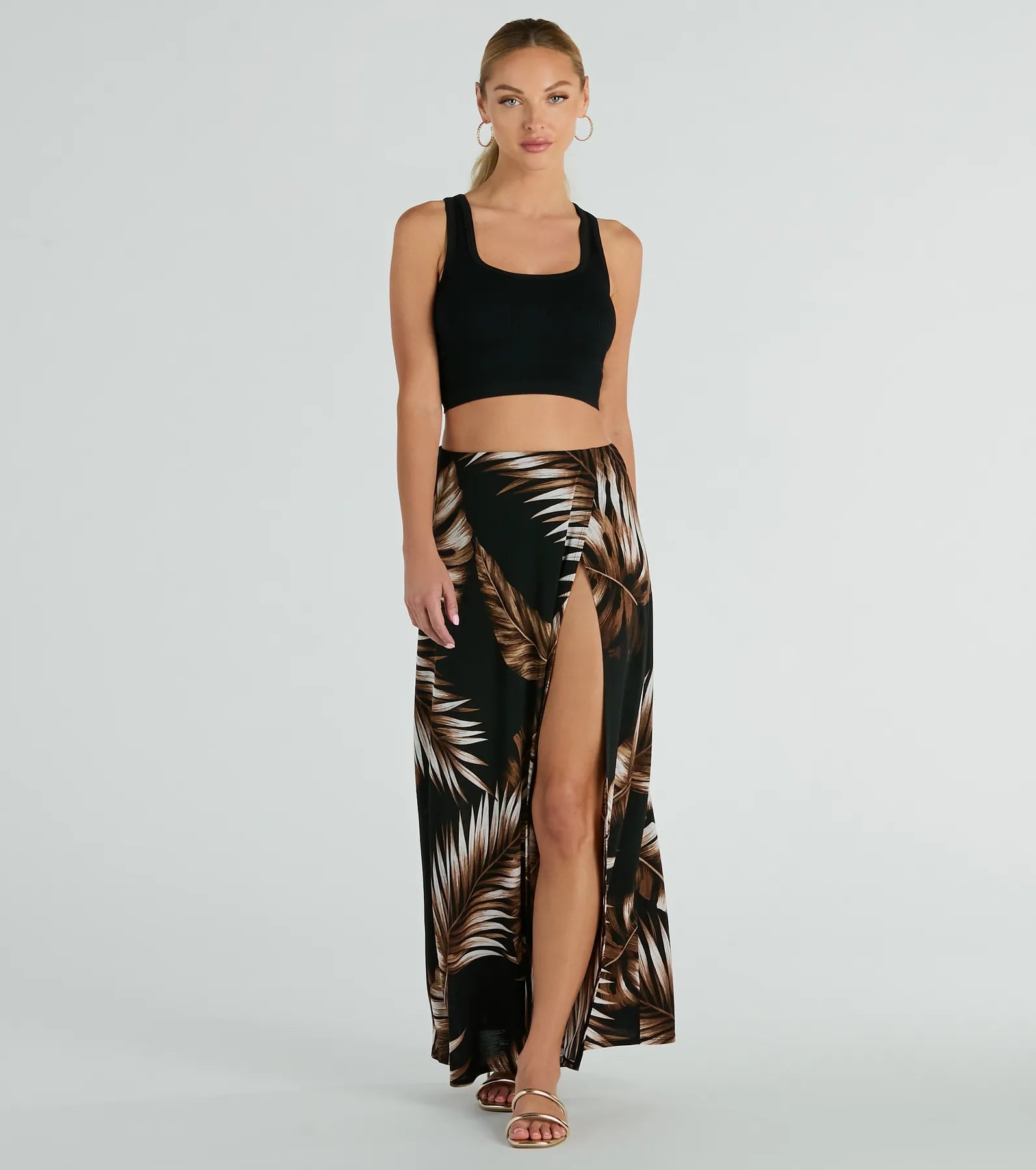 Necklaces and pendants with leaf-shaped designs for an earthy, organic feel-Vacation Queen High-Rise Slit Tropical Maxi Skirt